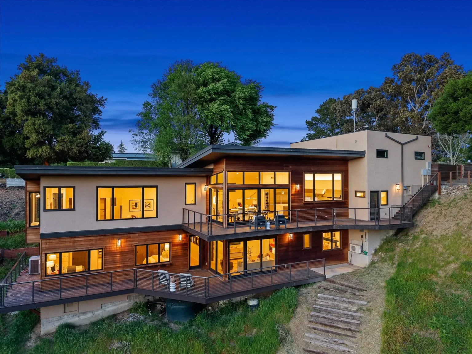 564 Tahos Rd Orinda